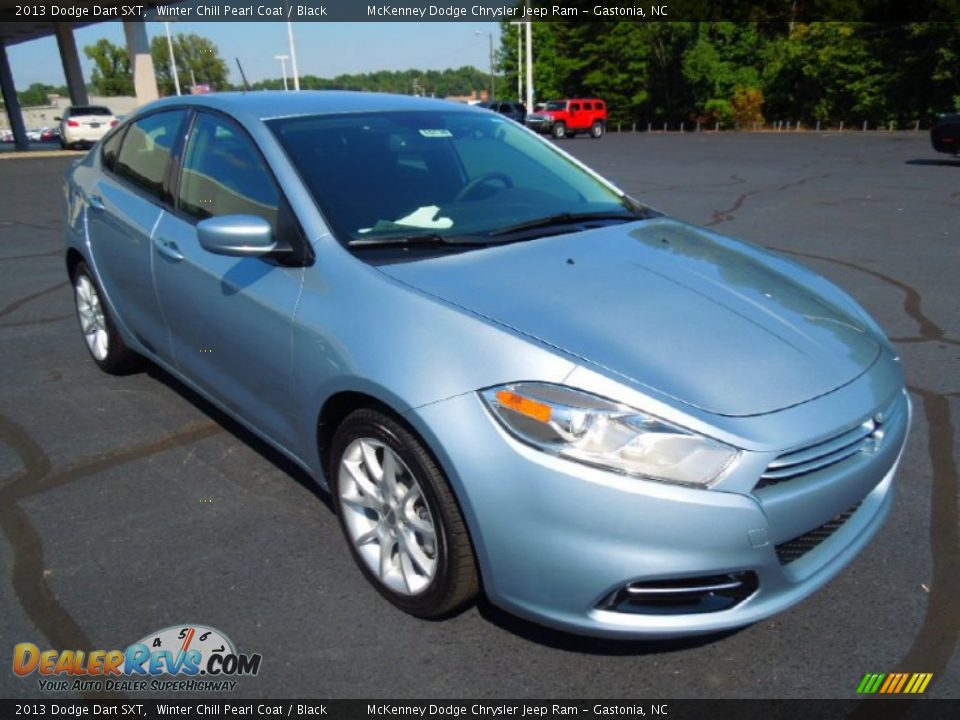 Front 3/4 View of 2013 Dodge Dart SXT Photo #1