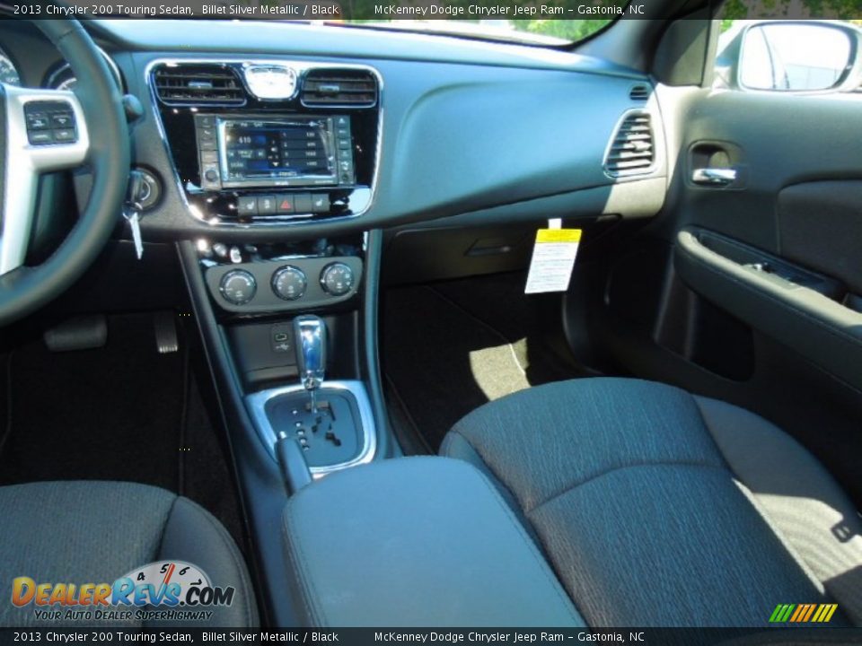 2013 Chrysler 200 Touring Sedan Billet Silver Metallic / Black Photo #18