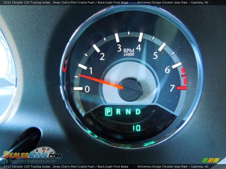 2013 Chrysler 200 Touring Sedan Deep Cherry Red Crystal Pearl / Black/Light Frost Beige Photo #15