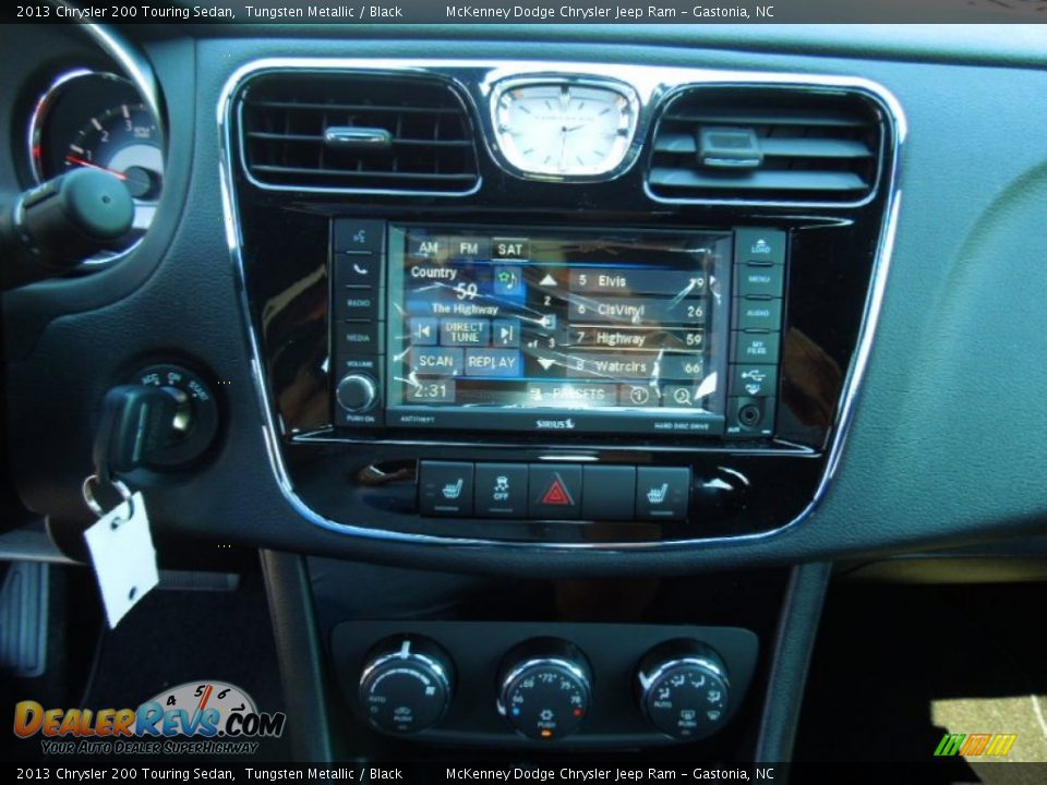 2013 Chrysler 200 Touring Sedan Tungsten Metallic / Black Photo #12