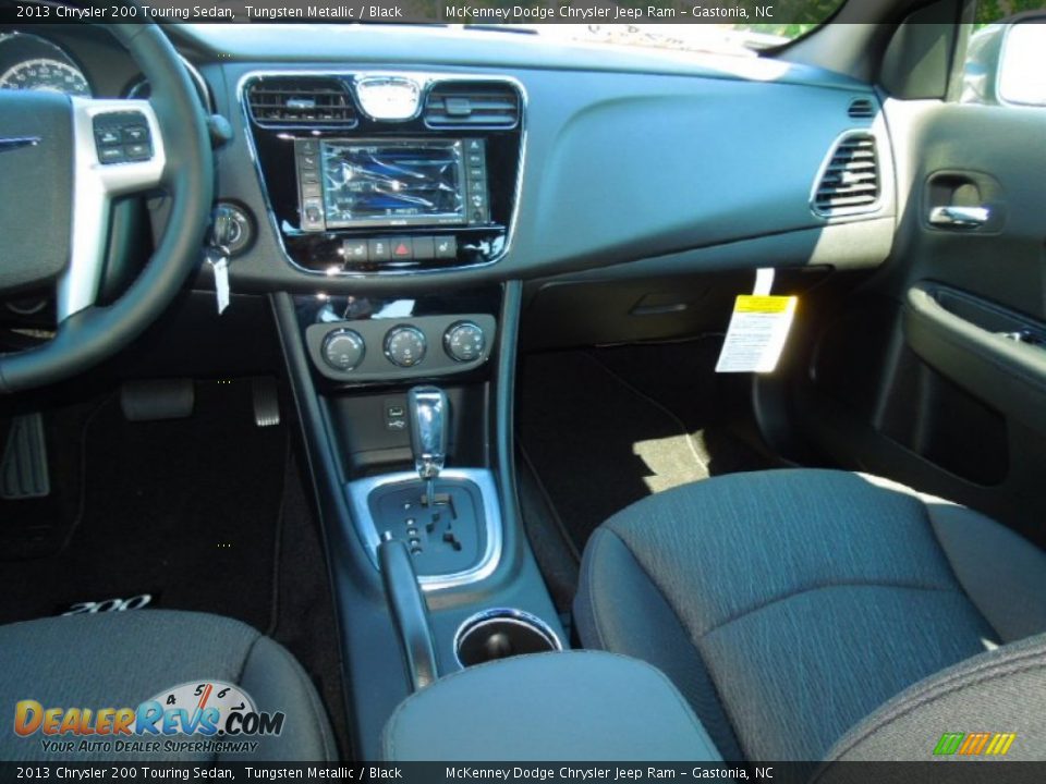 2013 Chrysler 200 Touring Sedan Tungsten Metallic / Black Photo #18