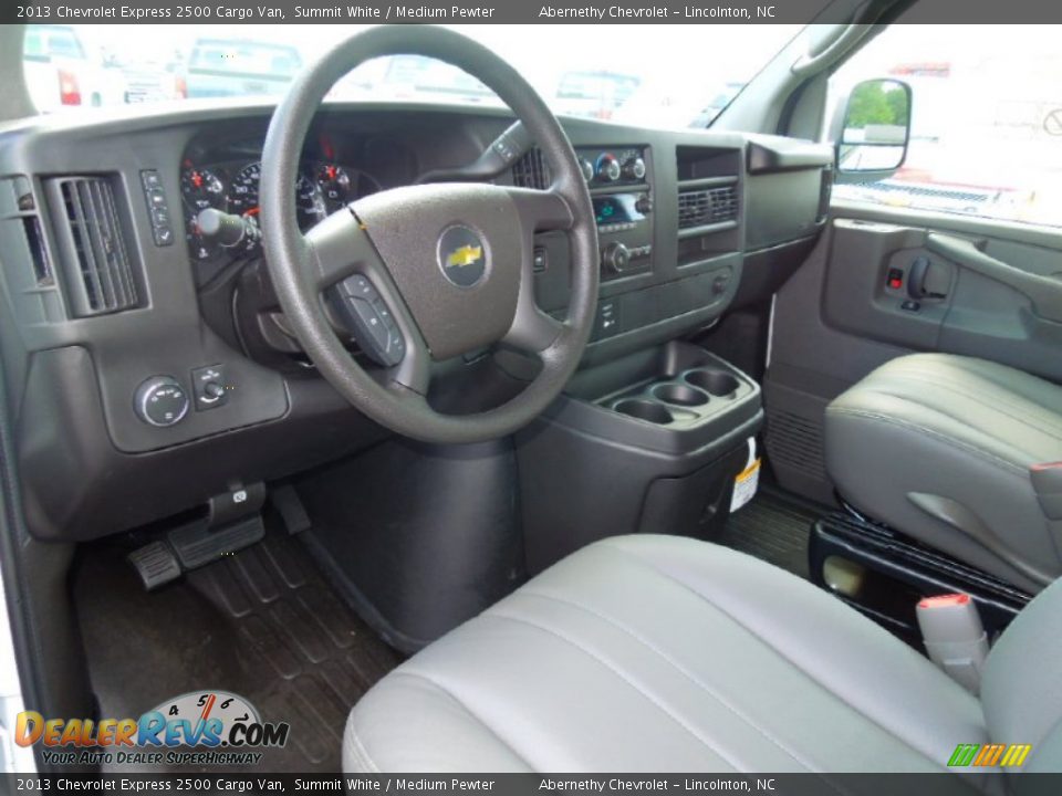 2013 Chevrolet Express 2500 Cargo Van Summit White / Medium Pewter Photo #25