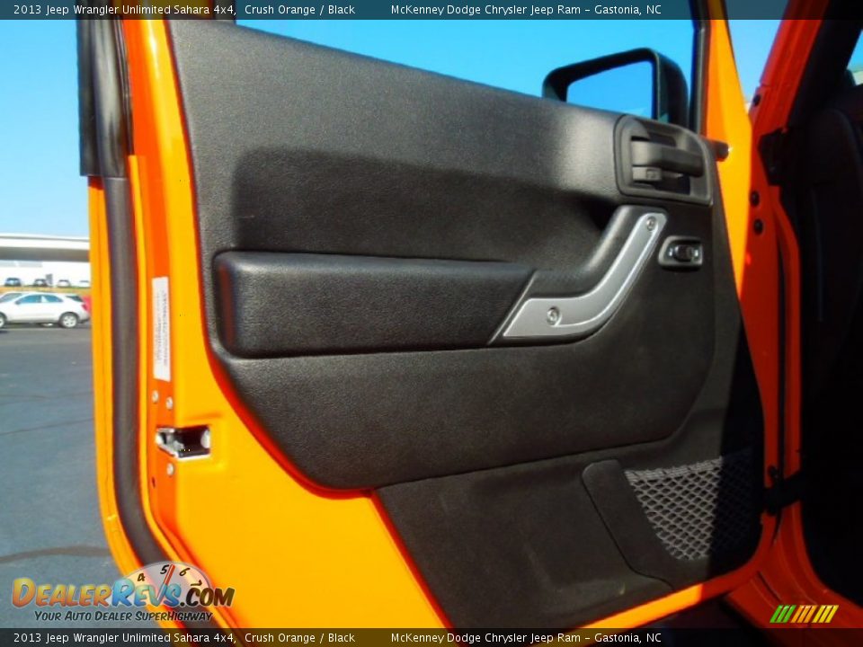 2013 Jeep Wrangler Unlimited Sahara 4x4 Crush Orange / Black Photo #11