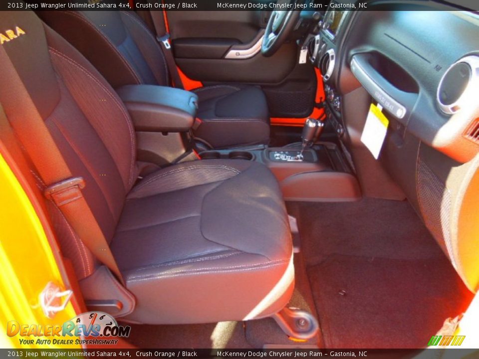 2013 Jeep Wrangler Unlimited Sahara 4x4 Crush Orange / Black Photo #23