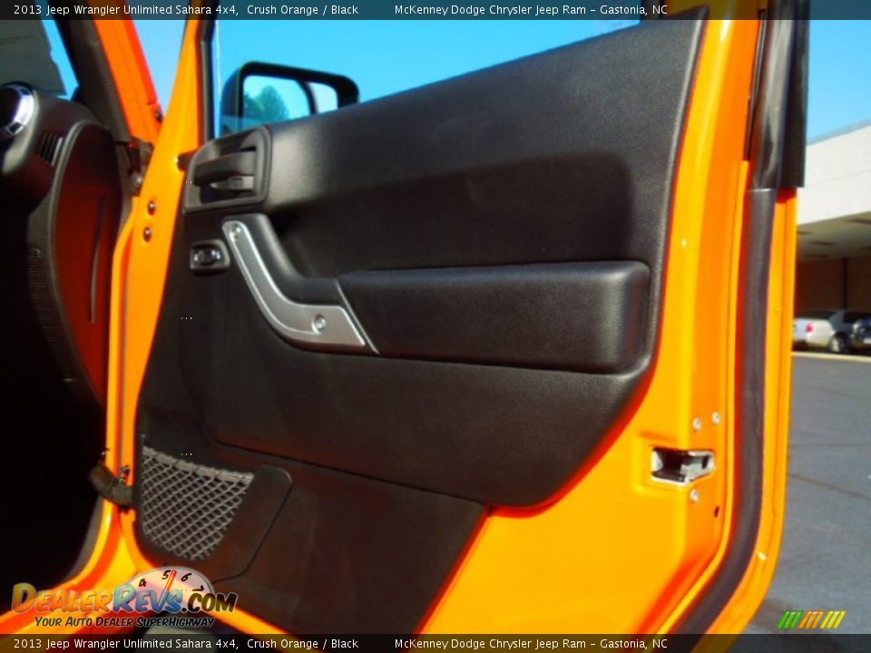 2013 Jeep Wrangler Unlimited Sahara 4x4 Crush Orange / Black Photo #25