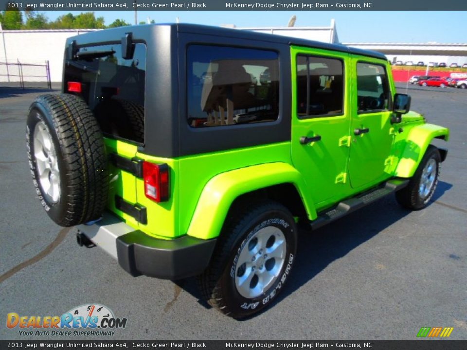 2013 Jeep Wrangler Unlimited Sahara 4x4 Gecko Green Pearl / Black Photo #6