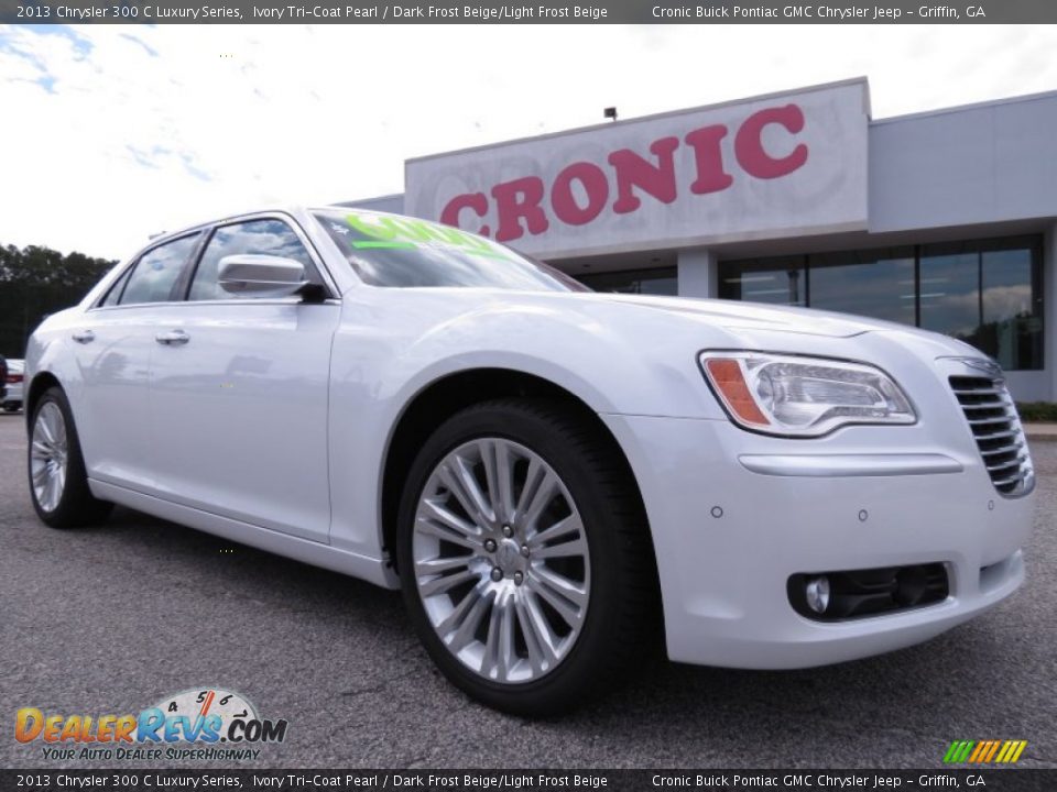 2013 Chrysler 300 C Luxury Series Ivory Tri-Coat Pearl / Dark Frost Beige/Light Frost Beige Photo #1