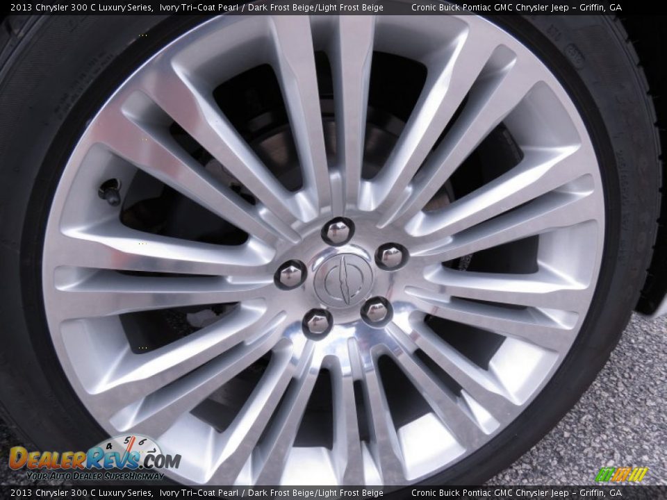 2013 Chrysler 300 C Luxury Series Wheel Photo #9