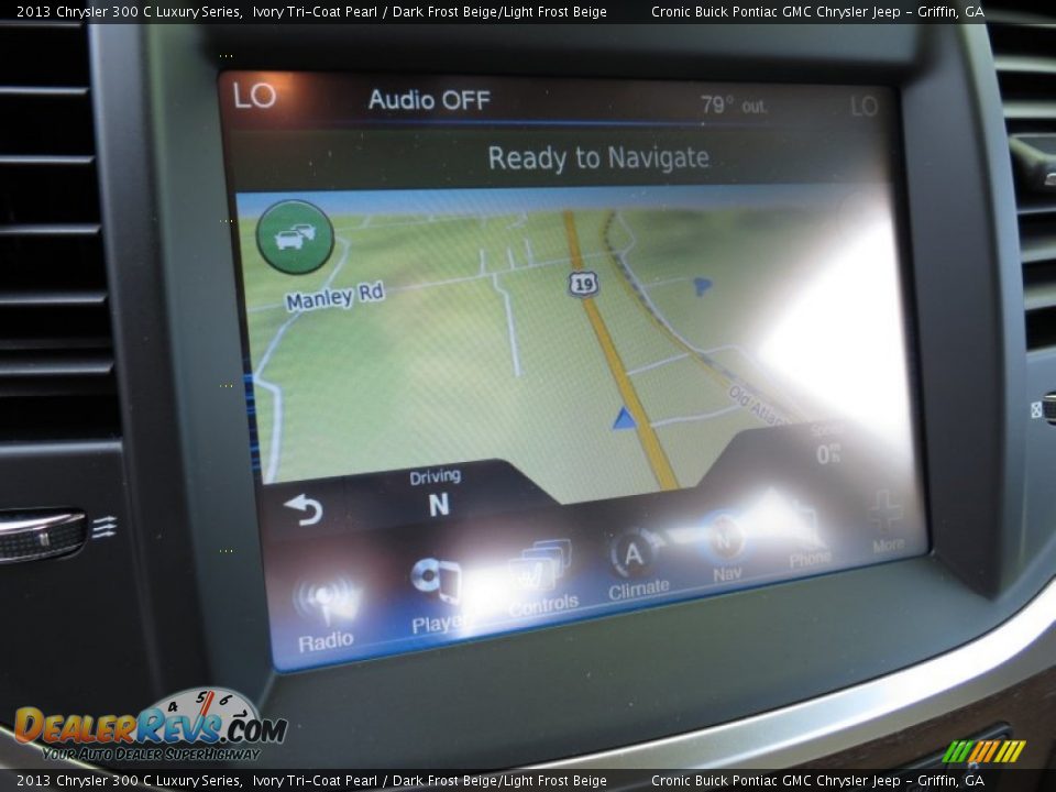 2013 Chrysler 300 C Luxury Series Ivory Tri-Coat Pearl / Dark Frost Beige/Light Frost Beige Photo #18
