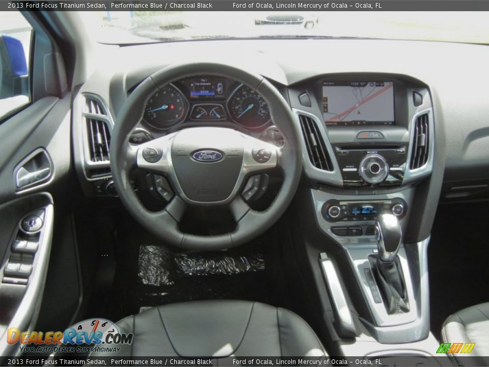 2013 Ford Focus Titanium Sedan Performance Blue / Charcoal Black Photo #8
