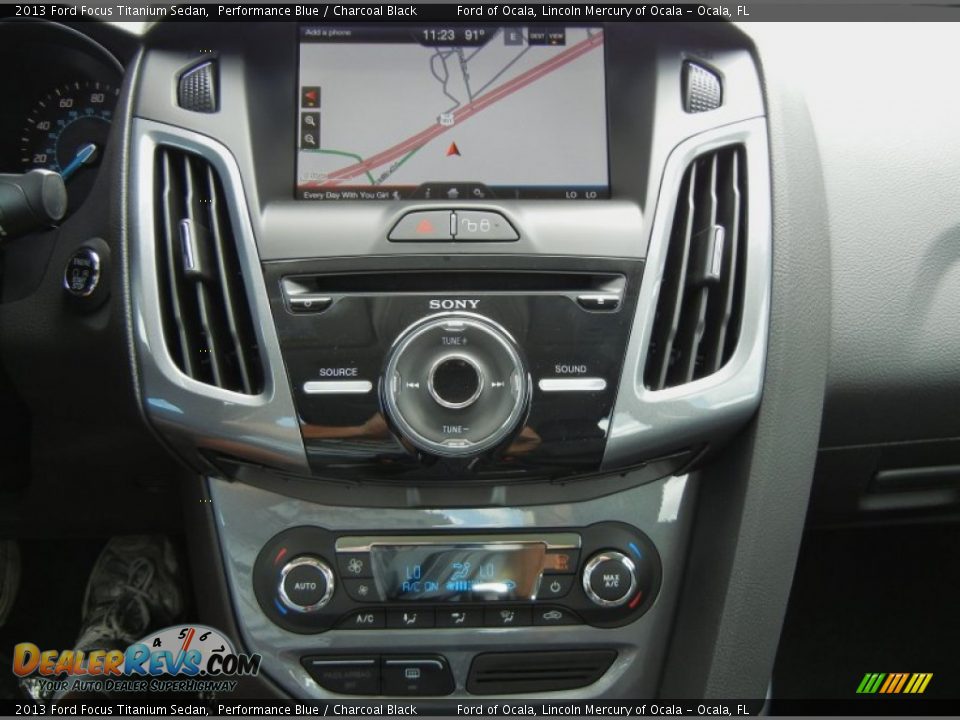 Controls of 2013 Ford Focus Titanium Sedan Photo #10