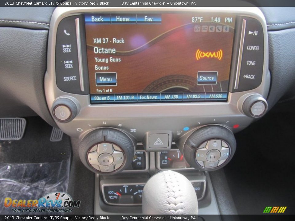 Controls of 2013 Chevrolet Camaro LT/RS Coupe Photo #16