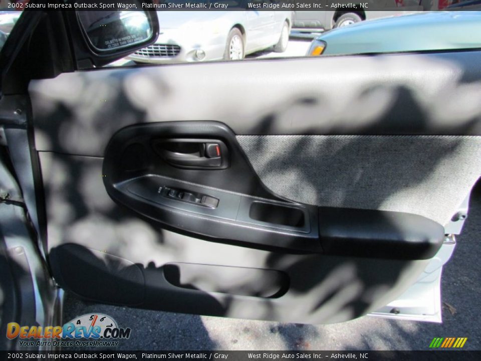 2002 Subaru Impreza Outback Sport Wagon Platinum Silver Metallic / Gray Photo #17
