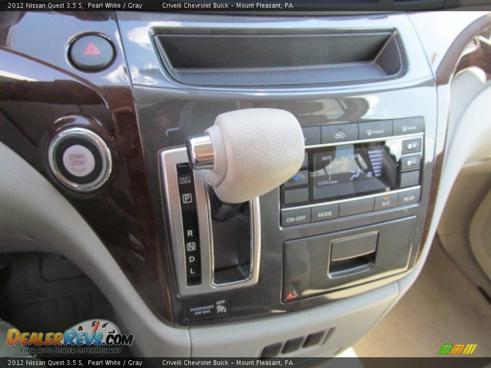 2012 Nissan Quest 3.5 S Pearl White / Gray Photo #20