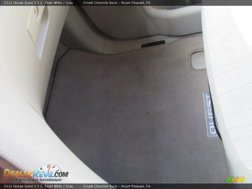 2012 Nissan Quest 3.5 S Pearl White / Gray Photo #24