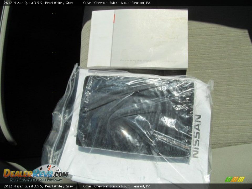 2012 Nissan Quest 3.5 S Pearl White / Gray Photo #31