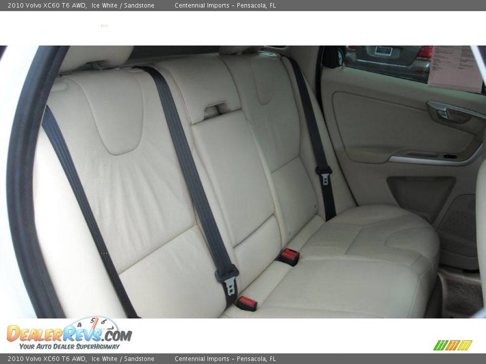 2010 Volvo XC60 T6 AWD Ice White / Sandstone Photo #21