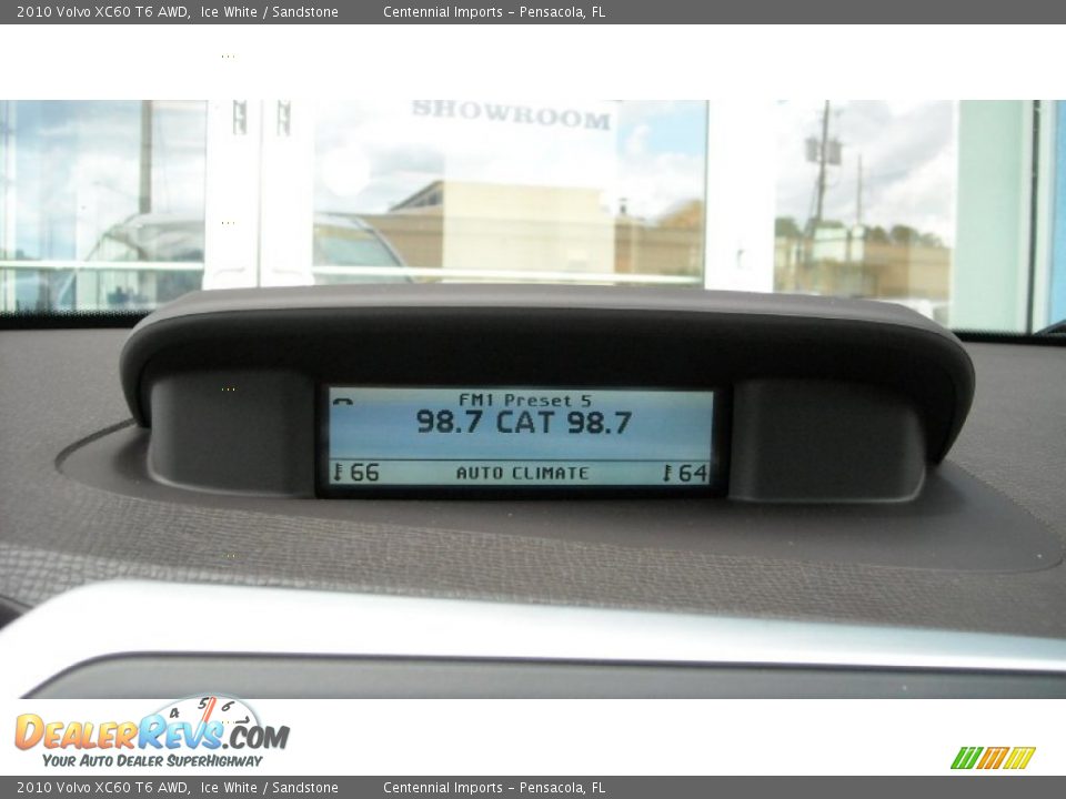 2010 Volvo XC60 T6 AWD Ice White / Sandstone Photo #29