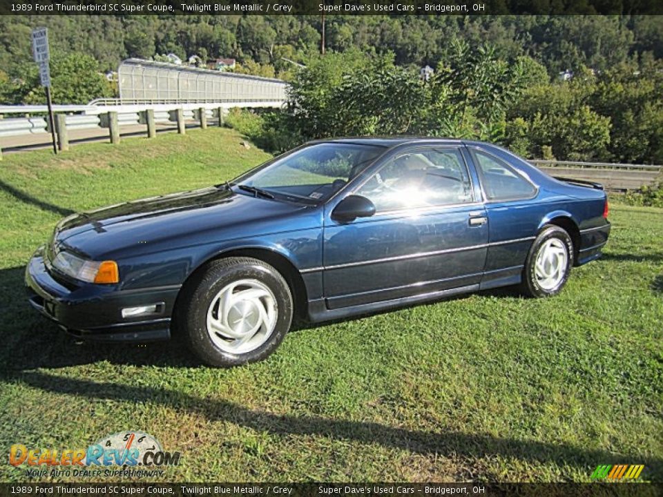 Front 3/4 View of 1989 Ford Thunderbird SC Super Coupe Photo #4