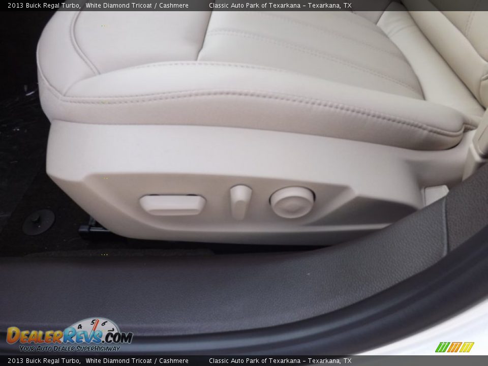 2013 Buick Regal Turbo White Diamond Tricoat / Cashmere Photo #13