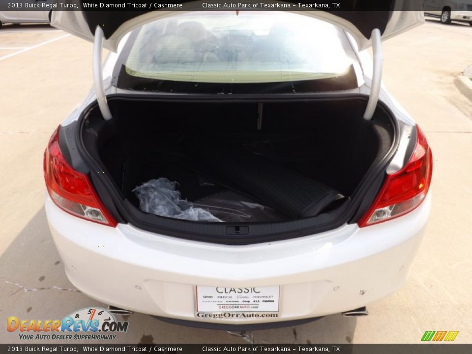 2013 Buick Regal Turbo White Diamond Tricoat / Cashmere Photo #19