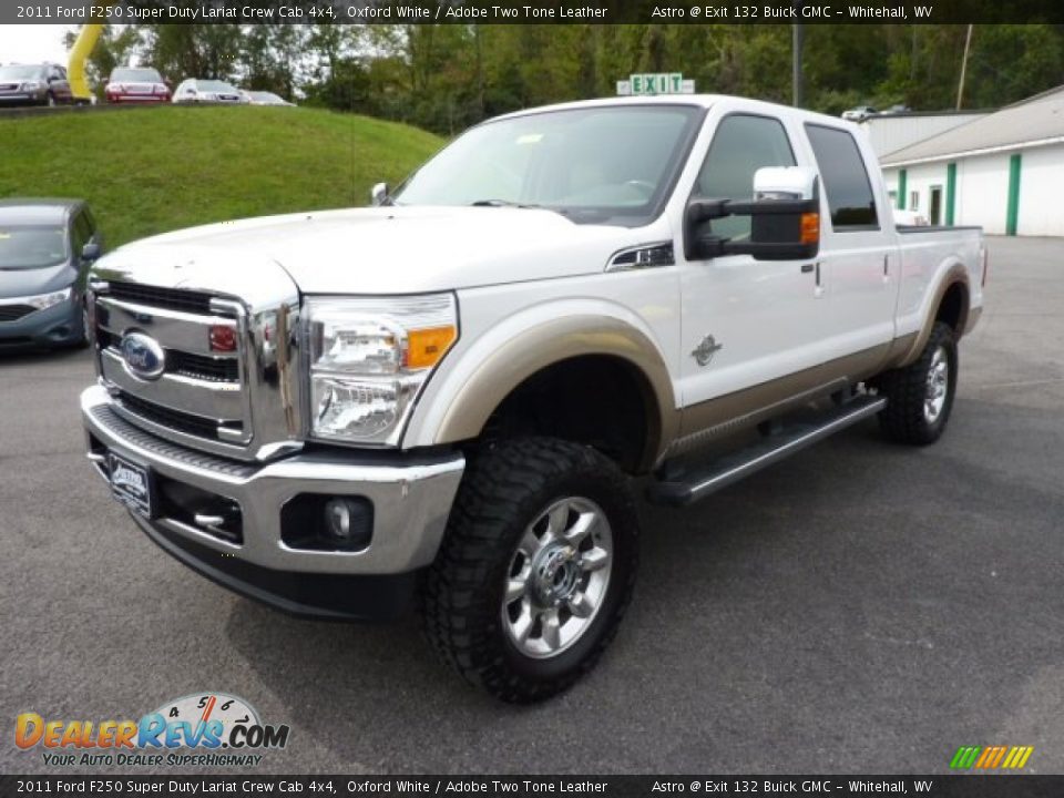 2011 Ford F250 Super Duty Lariat Crew Cab 4x4 Oxford White / Adobe Two Tone Leather Photo #3