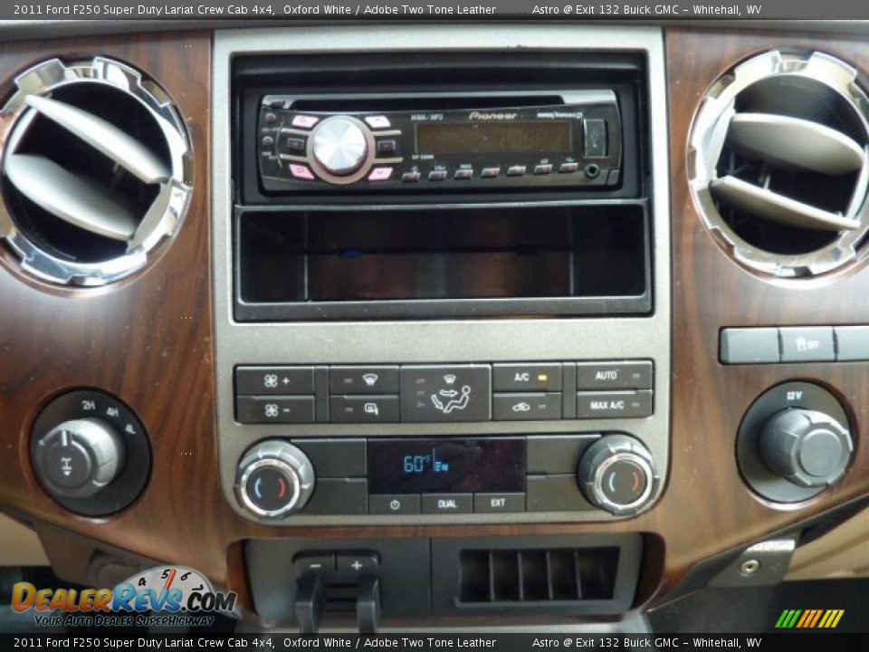 2011 Ford F250 Super Duty Lariat Crew Cab 4x4 Oxford White / Adobe Two Tone Leather Photo #19