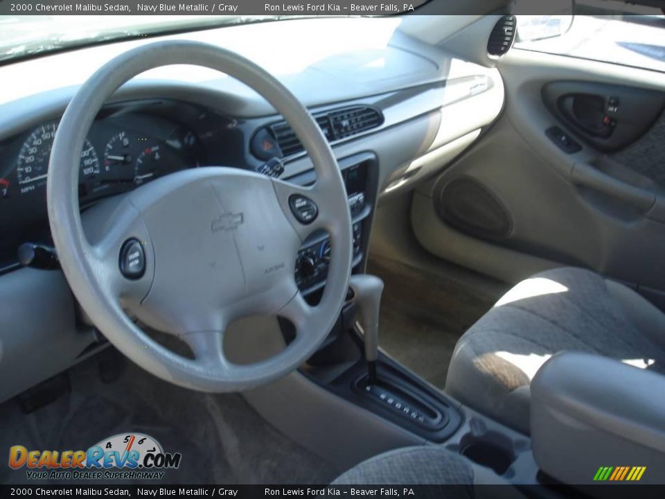 2000 Chevrolet Malibu Sedan Navy Blue Metallic / Gray Photo #7