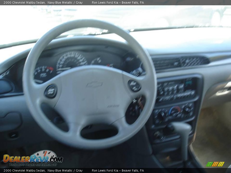 2000 Chevrolet Malibu Sedan Navy Blue Metallic / Gray Photo #11