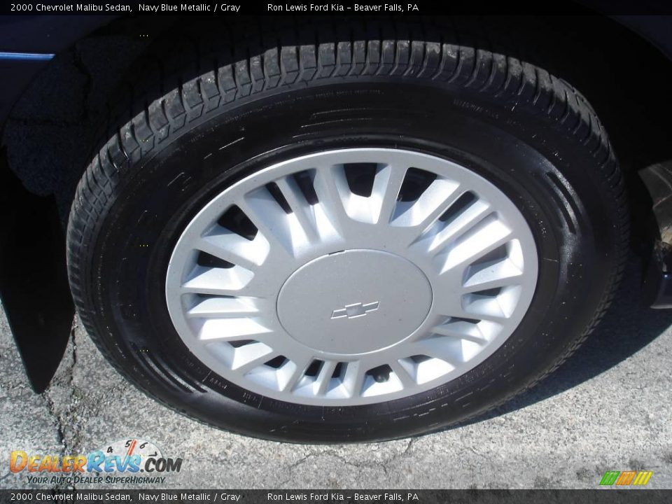 2000 Chevrolet Malibu Sedan Navy Blue Metallic / Gray Photo #20