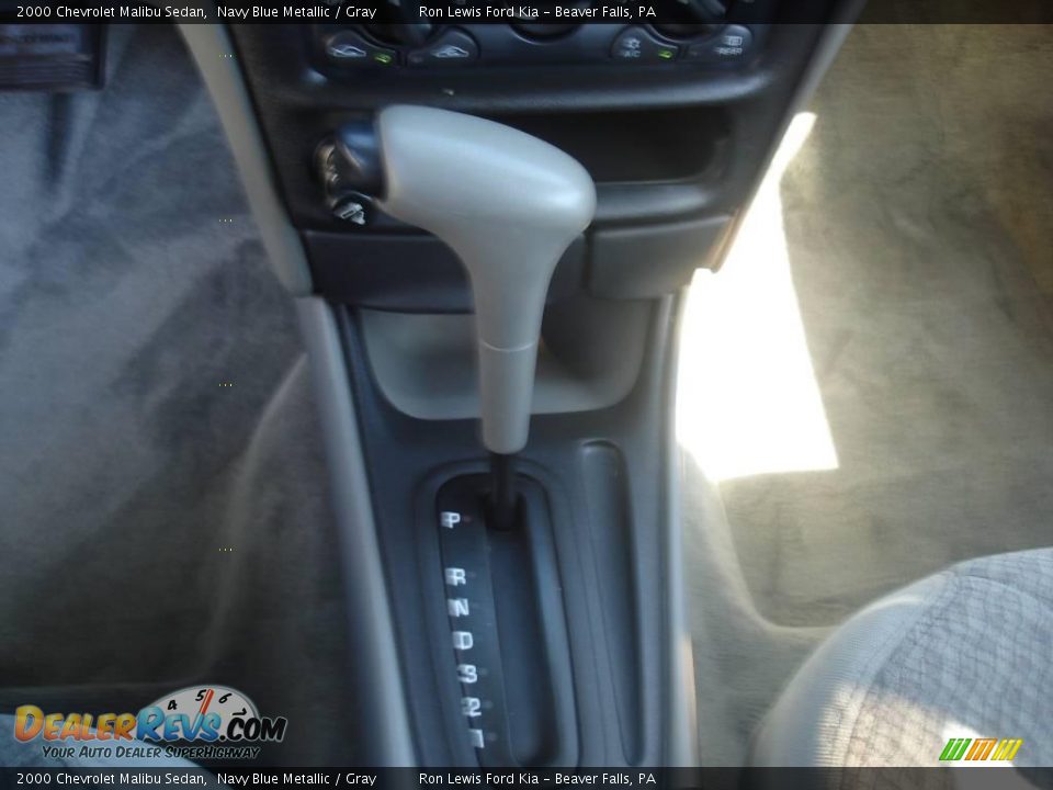 2000 Chevrolet Malibu Sedan Navy Blue Metallic / Gray Photo #23