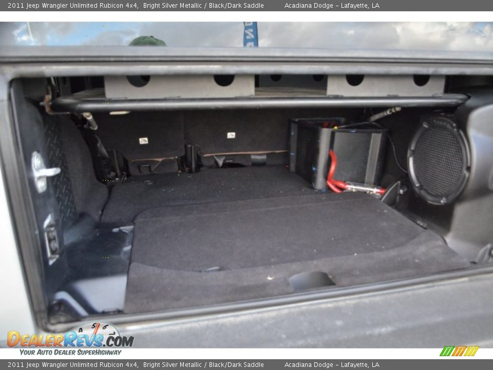 2011 Jeep Wrangler Unlimited Rubicon 4x4 Bright Silver Metallic / Black/Dark Saddle Photo #14