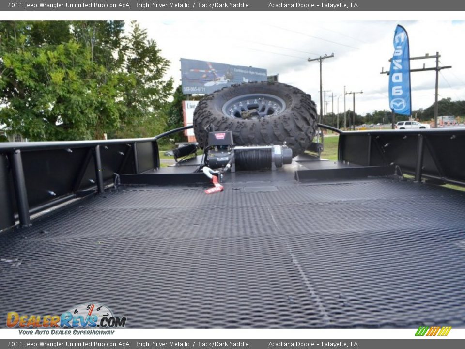 2011 Jeep Wrangler Unlimited Rubicon 4x4 Bright Silver Metallic / Black/Dark Saddle Photo #18