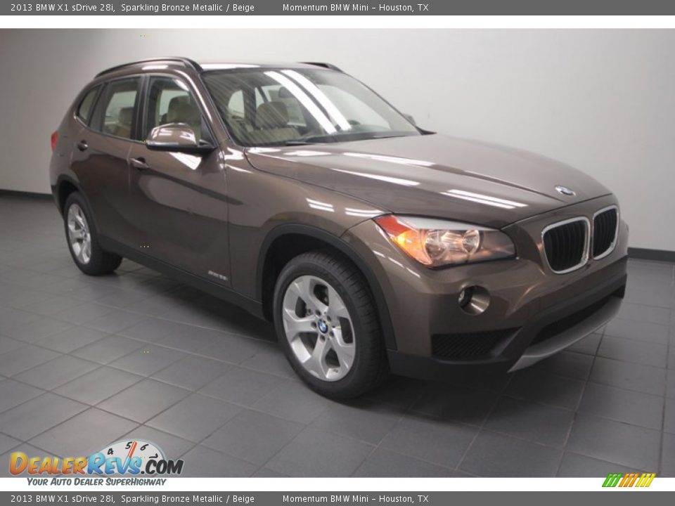 Front 3/4 View of 2013 BMW X1 sDrive 28i Photo #1