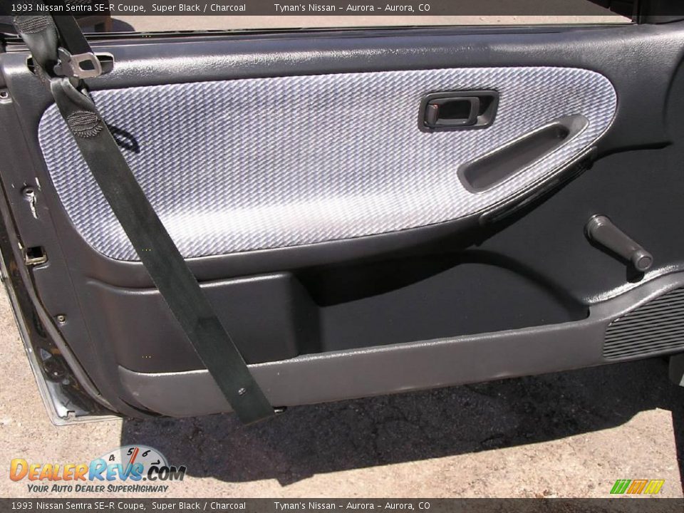 1993 Nissan Sentra SE-R Coupe Super Black / Charcoal Photo #9