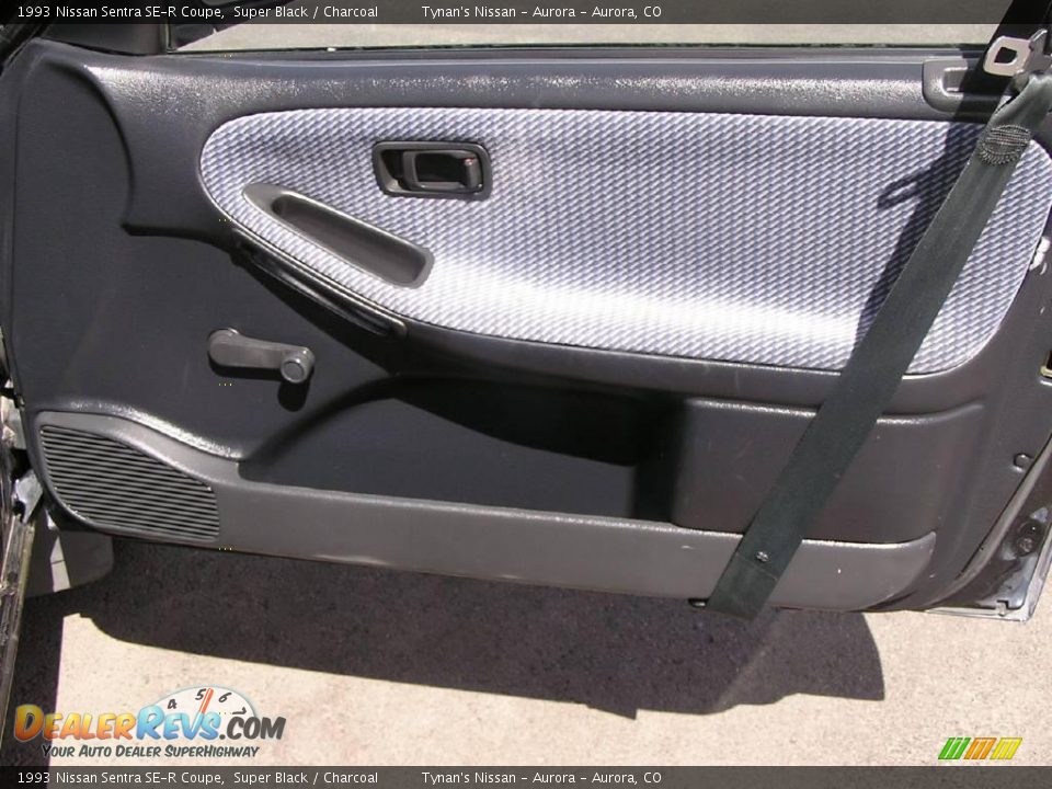 1993 Nissan Sentra SE-R Coupe Super Black / Charcoal Photo #11
