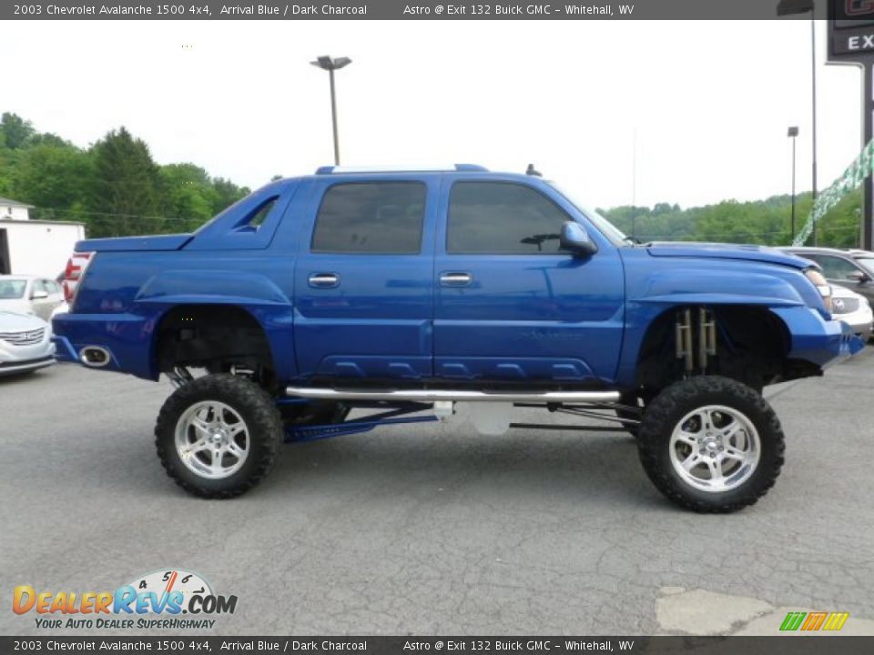2003 Chevrolet Avalanche 1500 4x4 Arrival Blue / Dark Charcoal Photo #7