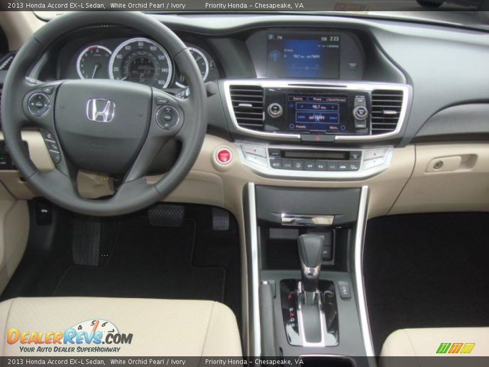 Dashboard of 2013 Honda Accord EX-L Sedan Photo #16