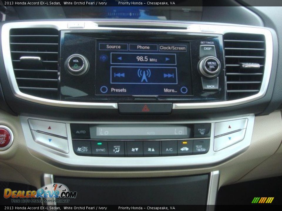 Controls of 2013 Honda Accord EX-L Sedan Photo #28