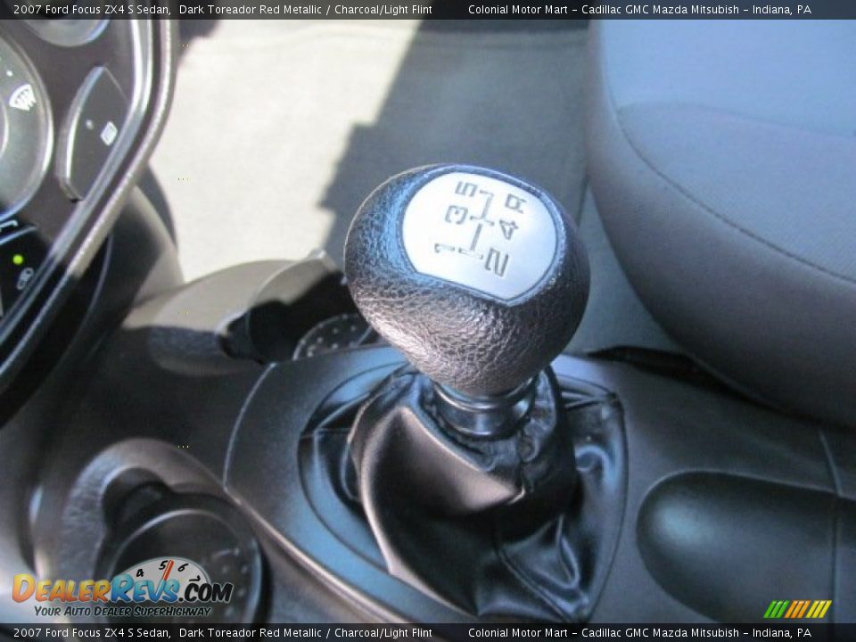 2007 Ford Focus ZX4 S Sedan Shifter Photo #13