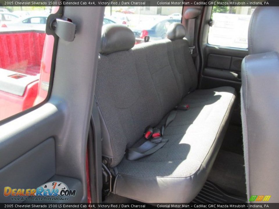 Rear Seat of 2005 Chevrolet Silverado 1500 LS Extended Cab 4x4 Photo #14