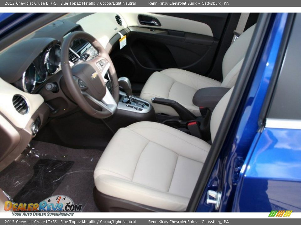 Front Seat of 2013 Chevrolet Cruze LT/RS Photo #18