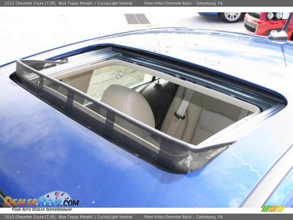 Sunroof of 2013 Chevrolet Cruze LT/RS Photo #25