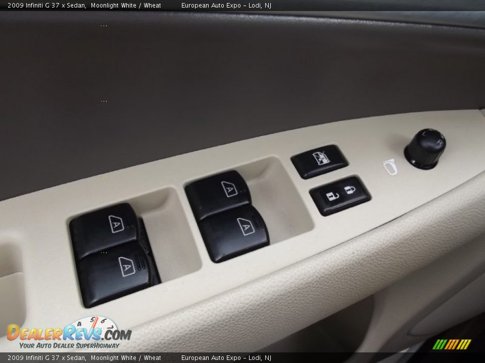2009 Infiniti G 37 x Sedan Moonlight White / Wheat Photo #21