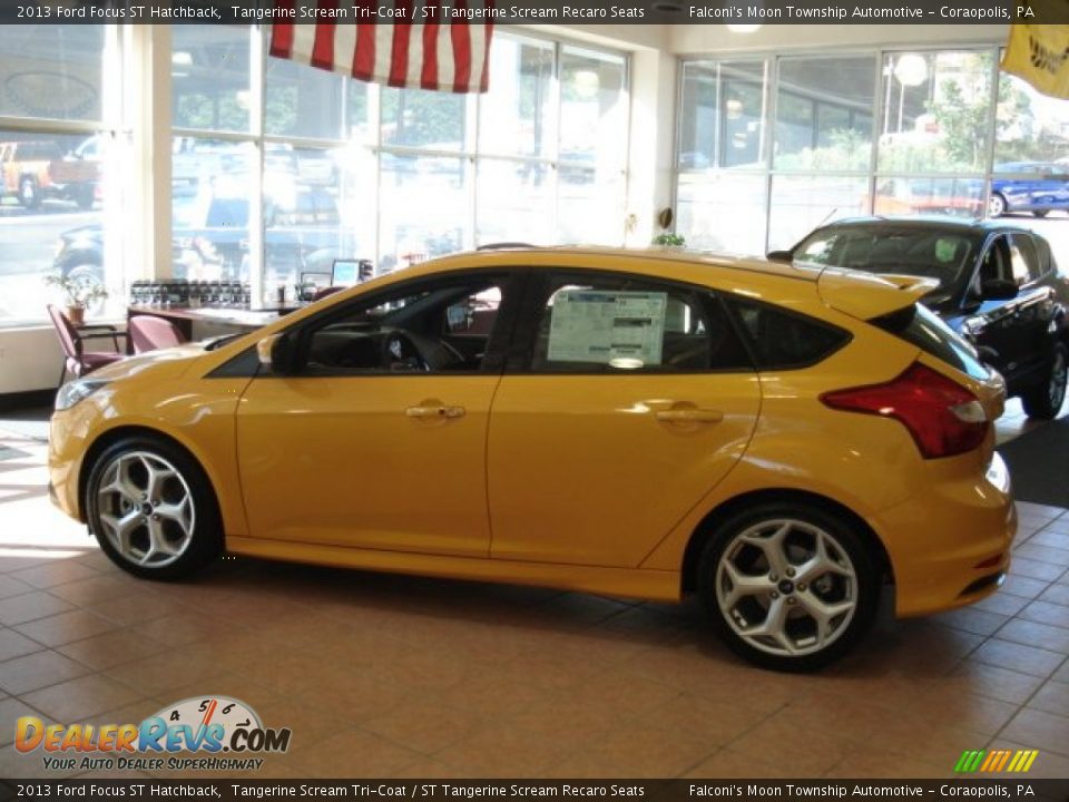 2013 Ford Focus ST Hatchback Tangerine Scream Tri-Coat / ST Tangerine Scream Recaro Seats Photo #5