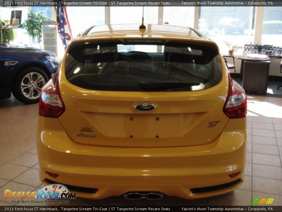 2013 Ford Focus ST Hatchback Tangerine Scream Tri-Coat / ST Tangerine Scream Recaro Seats Photo #7