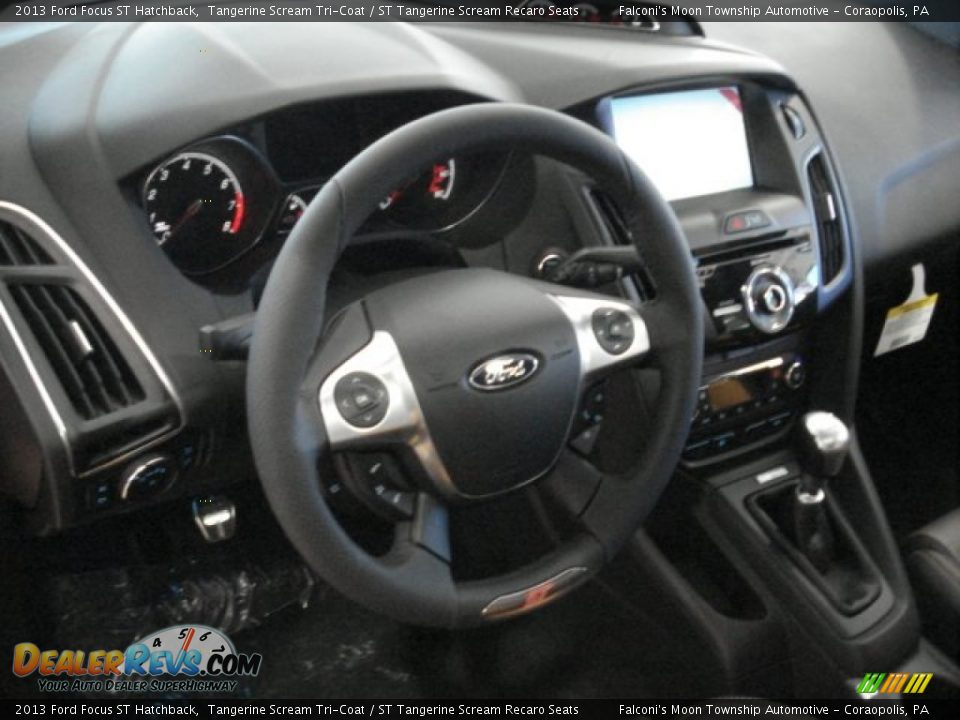 2013 Ford Focus ST Hatchback Steering Wheel Photo #10