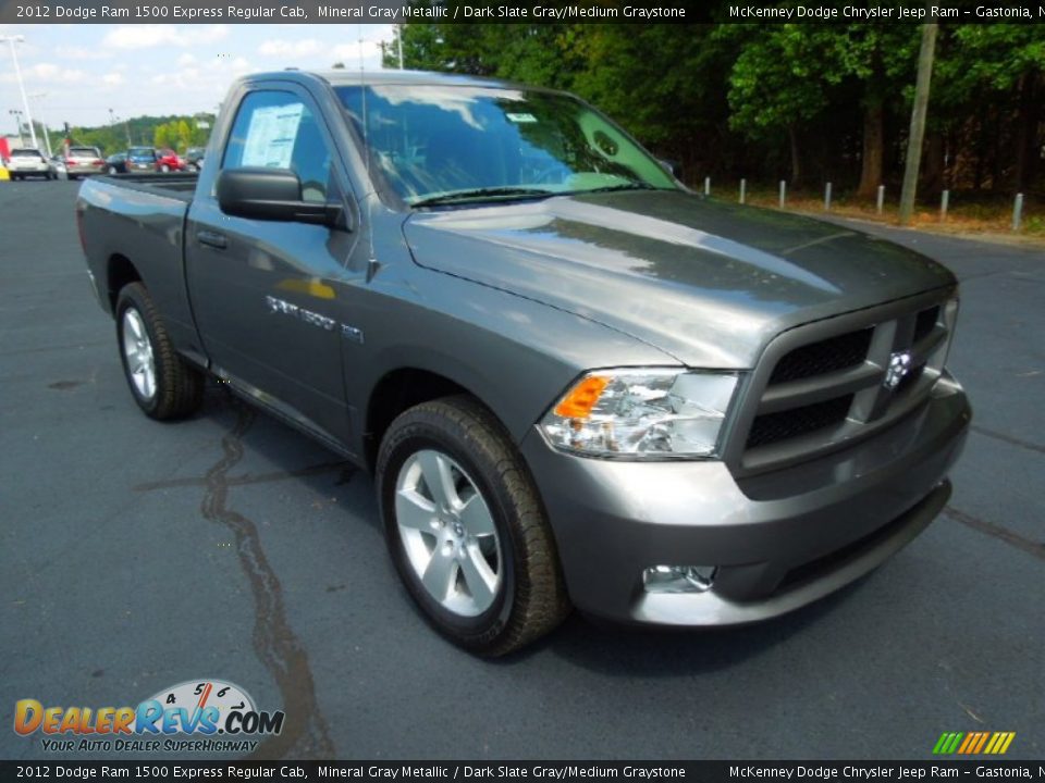 Front 3/4 View of 2012 Dodge Ram 1500 Express Regular Cab Photo #1