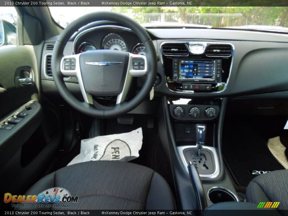 2013 Chrysler 200 Touring Sedan Black / Black Photo #17