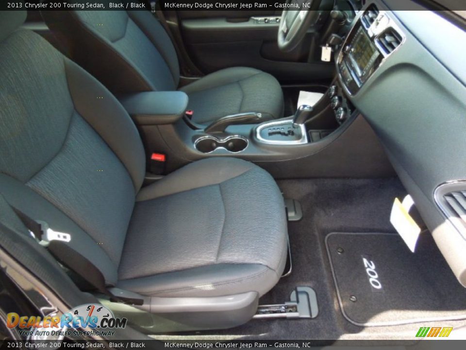 2013 Chrysler 200 Touring Sedan Black / Black Photo #21